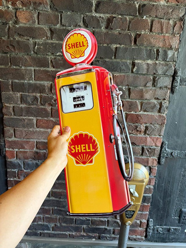 シェル　ガスポンプ型　エンボス　ティンサイン　ブリキ看板 ■ アメリカン雑貨 アメリカ雑貨 |  | 05