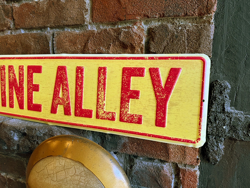 シェル　ガソリンアレイ　ストリートサイン　エンボス　ティンサイン　ブリキ看板 ■ アメリカン雑貨 アメリカ雑貨 |  | 02