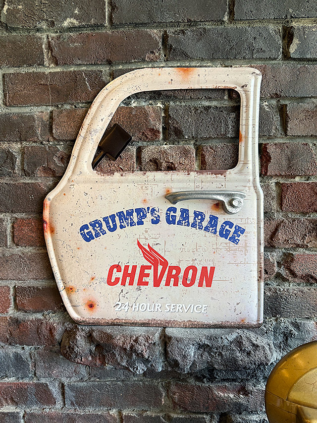 アメ車のドア型　ガレージディスプレイ　（シェブロン）　ドアパネル　看板 ■ アメリカ雑貨 アメリカン雑貨 | 