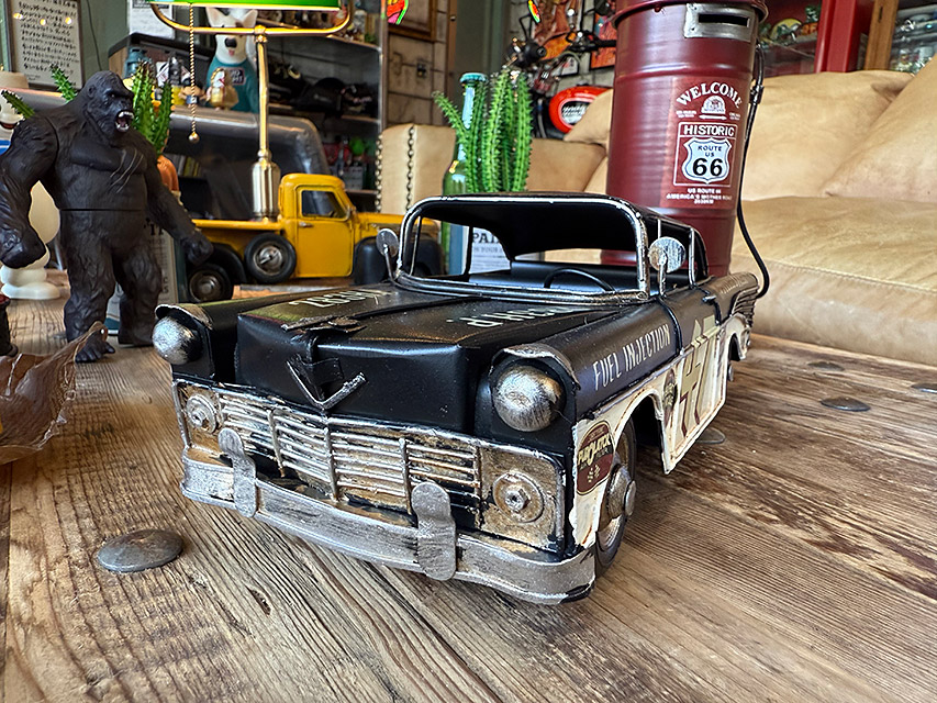 シボレー ベルエア ストックカー ブリキオブジェ （ブラック×ホワイト