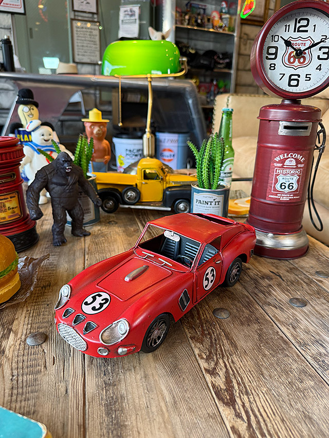 クラシック　レーシングカー　250GTO　ブリキオブジェ ■ アメリカン雑貨 アメリカ雑貨 |  | 08