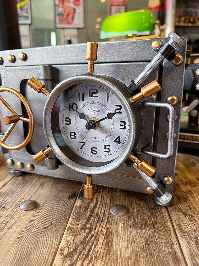 銀行の金庫みたいな　デスククロック　シークレットボックス　置き時計 ■ アメリカン雑貨 アメリカ雑貨 |  | 02