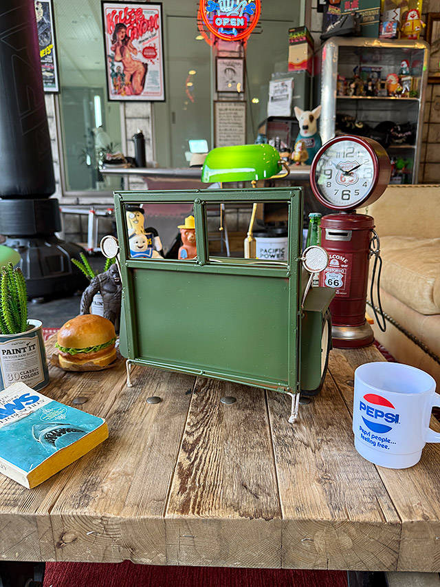 ジープ　ボトルホルダー＆フラワーポット　ブリキオブジェ ■ アメリカ雑貨 アメリカン雑貨 |  | 04