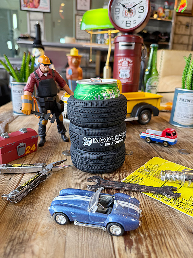 ムーンアイズ　タイヤ　クージー　缶クーラー＆ペンホルダー |  | 04