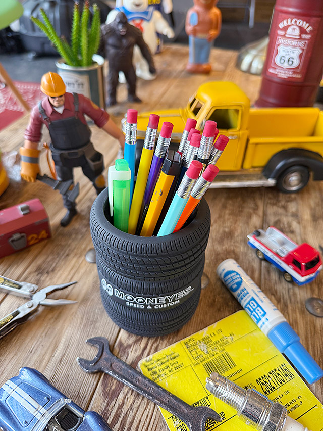 ムーンアイズ　タイヤ　クージー　缶クーラー＆ペンホルダー |  | 06
