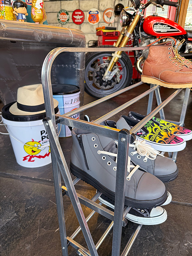 ポストジェネラル　フォルダブル　シューズラック　ジンク　（シルバー）　折り畳み式　靴置き ■ アメリカン雑貨 アメリカ雑貨 |  | 03