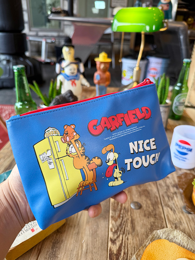 ガーフィールド　スクエアポーチ　（ブルー） ■ アメリカン雑貨 アメリカ雑貨 |  | 01