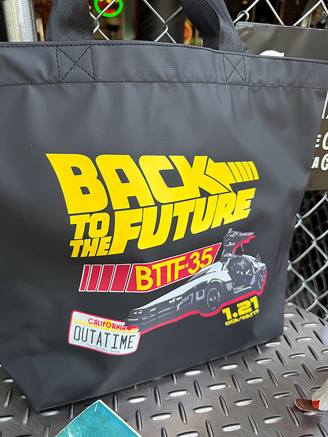 映画　バック・トゥ・ザ・フューチャー　デロリアン　トートバッグ ■ アメリカン雑貨 アメリカ雑貨 |  | 01