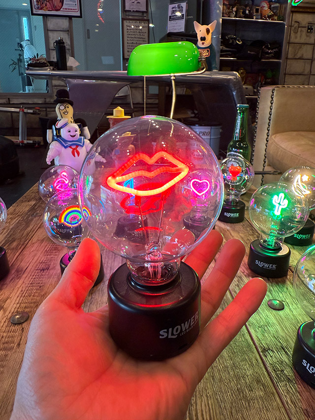 LED　バルブライト　（リップ）　単四電池＆USB電源の両方対応 ■ アメリカン雑貨 アメリカ雑貨 爆買 |  | 03