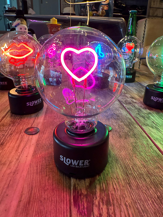 LED　バルブライト　（ハートアイコン）　単四電池＆USB電源の両方対応 ■ アメリカ雑貨 アメリカン雑貨 | 