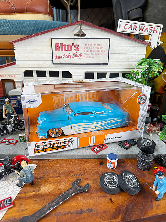 Jada 1951年 マーキュリー ダイキャストミニカー 1/24スケール