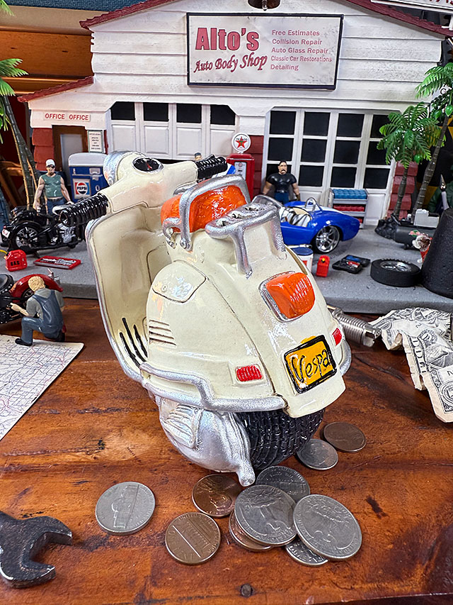 オールディーズマネーバンク　（スクーター/アイボリー）　ベスパ ■ アメリカン雑貨 アメリカ雑貨 |  | 02