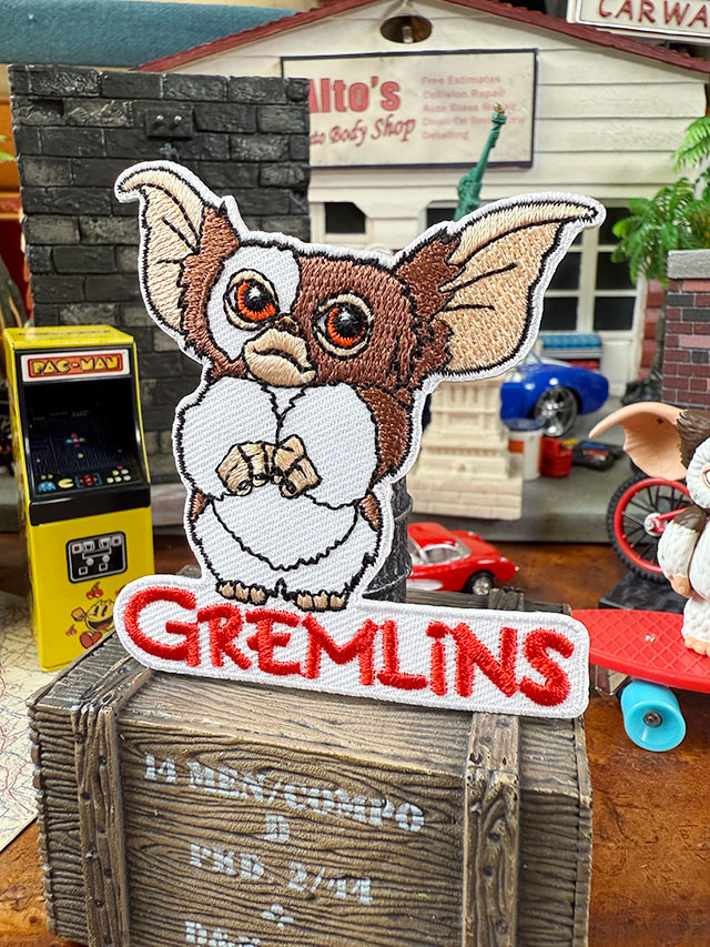 映画　グレムリン　ギズモ　ワッペン　（ギズモ＆ロゴ） ■ アメリカン雑貨 アメリカ雑貨 爆買 | 