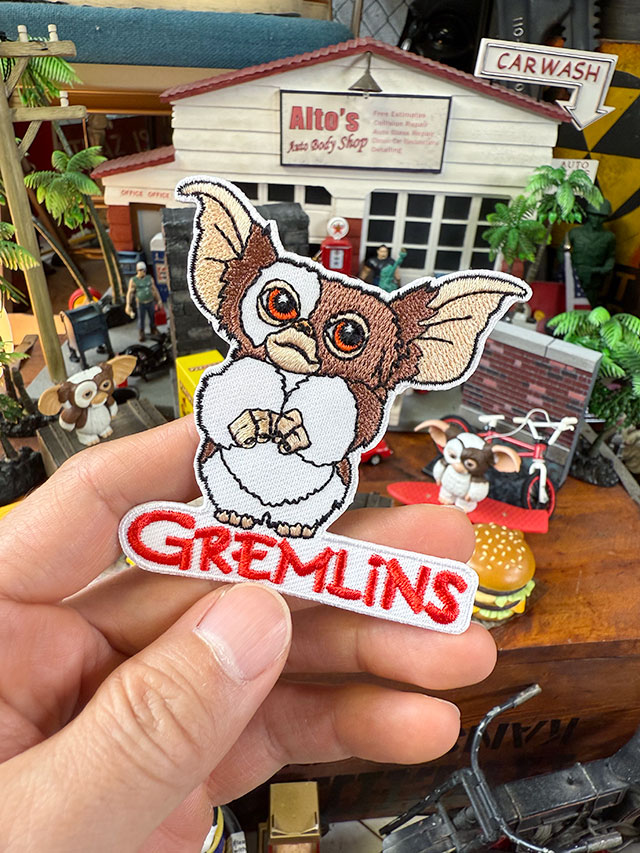 映画　グレムリン　ギズモ　ワッペン　（ギズモ＆ロゴ） ■ アメリカン雑貨 アメリカ雑貨 爆買 |  | 02