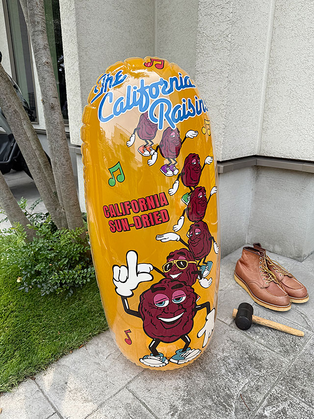 カリフォルニアレーズン　インフレータブル　パンチング人形　ディスプレイ ■ アメリカン雑貨 アメリカ雑貨 爆買 | 