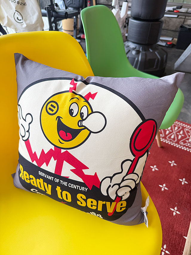 レディキロワット　ルームクッション ■ アメリカン雑貨 アメリカ雑貨 爆買 |  | 01