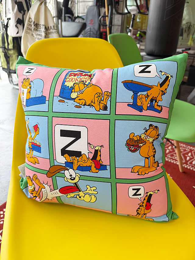 ガーフィールド　クッション ■ アメリカン雑貨 アメリカ雑貨 |  | 01