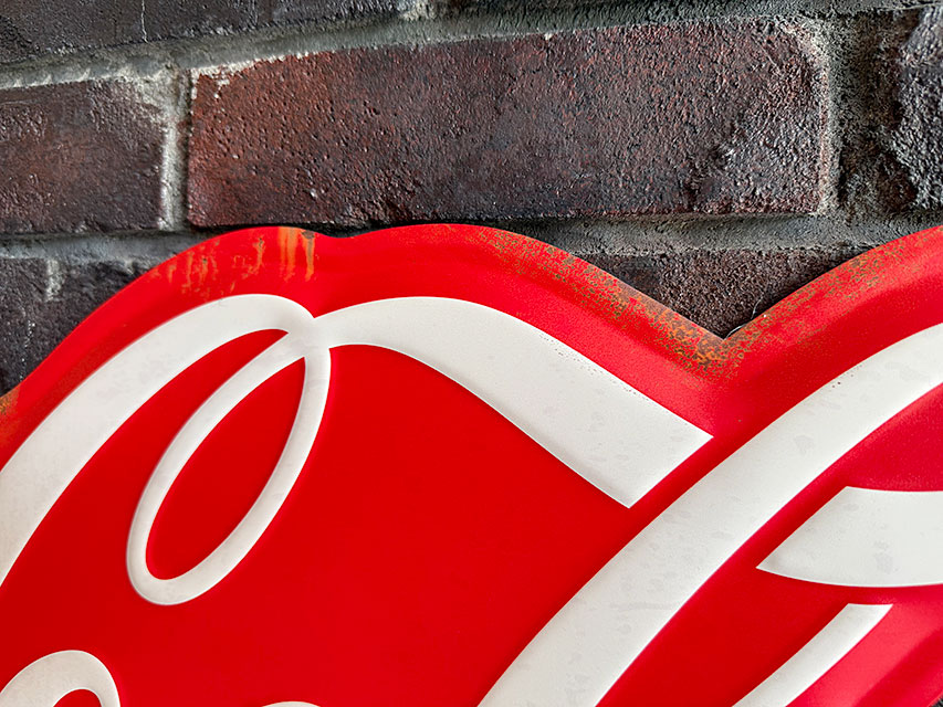 ド迫力！特大サイズ看板　91cm　コカ・コーラ　ビッグサイズ　エンボスティンサイン　ブリキ　（クラシックロゴ） | Coca Cola | 03