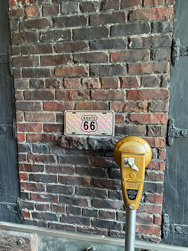 ルート66　ライセンスプレート　（シールドシェイプ/シルバー/鉄板模様） ■ アメリカン雑貨 アメリカ雑貨 爆買 |  | 03