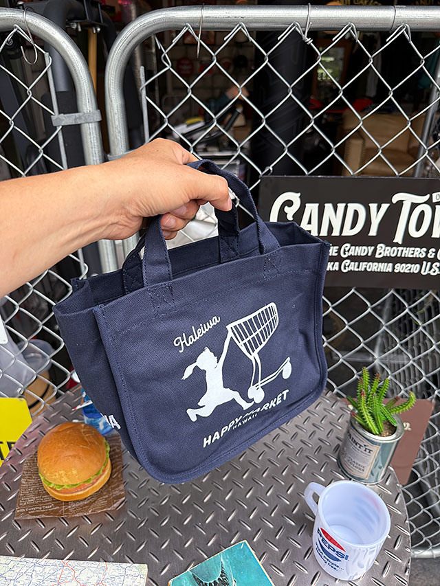 ハレイワ　ミニトートバッグ　（ネイビー/プッシュカートガール）　ハワイアン ■ アメリカン雑貨 アメリカ雑貨 爆買 |  | 06