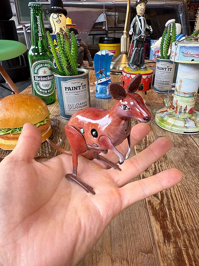 懐かしのブリキのおもちゃ ぴょんぴょん カンガルー ゼンマイ式