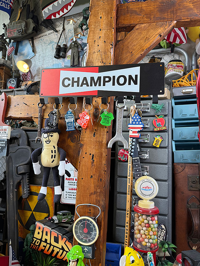 アドバタイジング　8連キーフックボード　（チャンピオン） ■ アメリカン雑貨 アメリカ雑貨 |  | 04