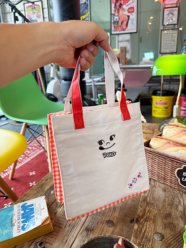 不二家　ミルキー　ペコちゃん　オフィシャル　スクエアバッグ ■ アメリカン雑貨 アメリカ雑貨 |  | 03