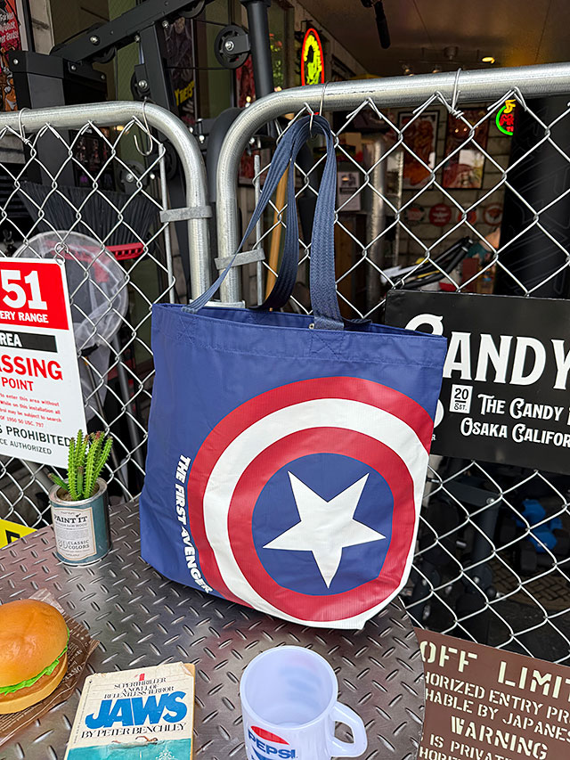 マーベル　キャプテン・アメリカ　シールド　トートバッグ ■ アメリカン雑貨 アメリカ雑貨 |  | 08