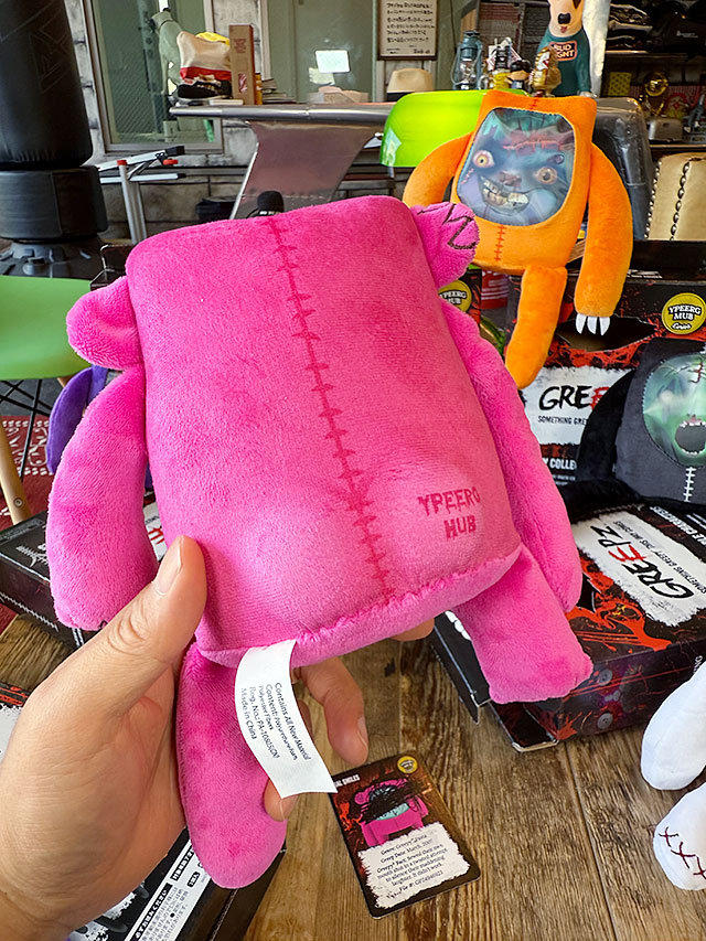イギリスのHMVで驚異的な売上を記録！ グリープズ レンチキュラー