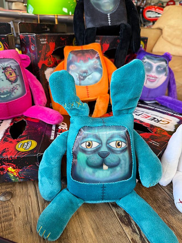 イギリスのHMVで驚異的な売上を記録！ グリープズ レンチキュラー