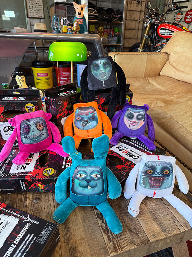 イギリスのHMVで驚異的な売上を記録！ グリープズ レンチキュラー