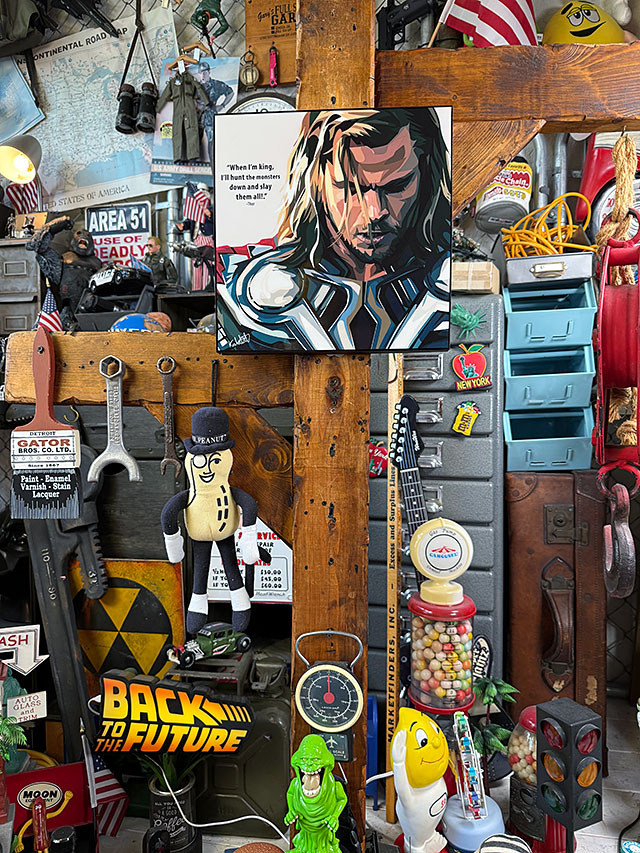 Thor　ソー　クリス・ヘムズワース　ポップアートフレーム　（TYPE3/When I'm King）　#245　マーベル　アベンジャーズ　MARVEL 爆買 |  | 02