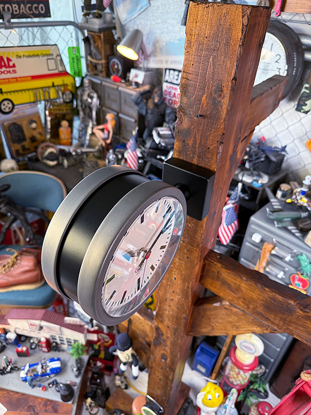 ダルトン　ダブルフェイスクロック　Sサイズ　（マットブラック/ロウ）　両面時計 ■ アメリカン雑貨 アメリカ雑貨 | DULTON | 02