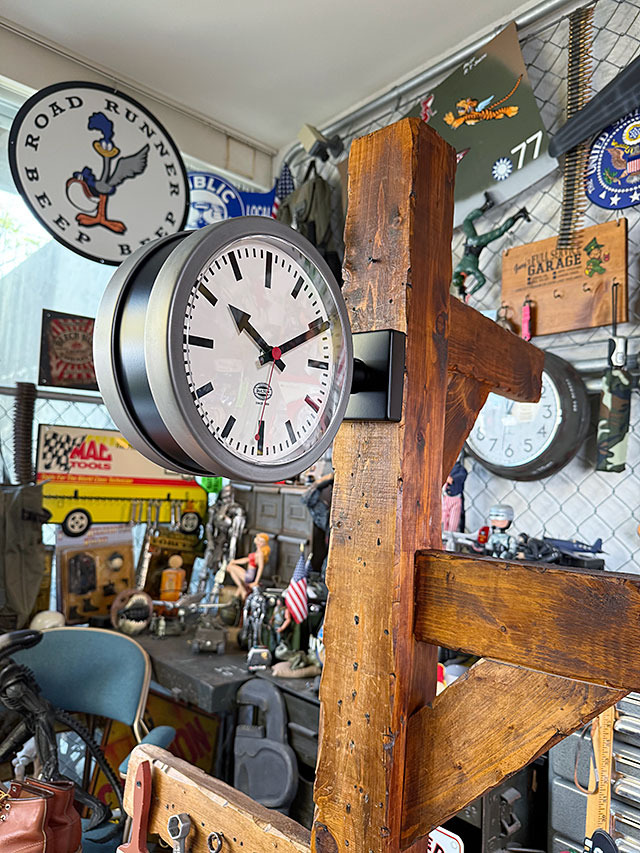 ダルトン　ダブルフェイスクロック　Sサイズ　（マットブラック/ロウ）　両面時計 ■ アメリカン雑貨 アメリカ雑貨 | DULTON | 07