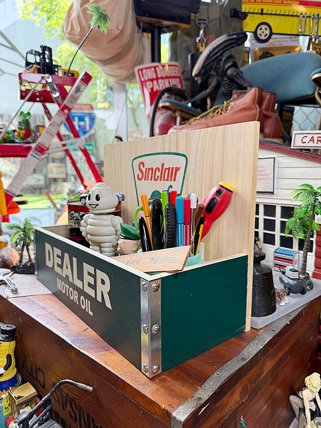 USモーター企業　ウッドシェルフ　（シンクレア） ■ アメリカ雑貨 アメリカン雑貨 |  | 03