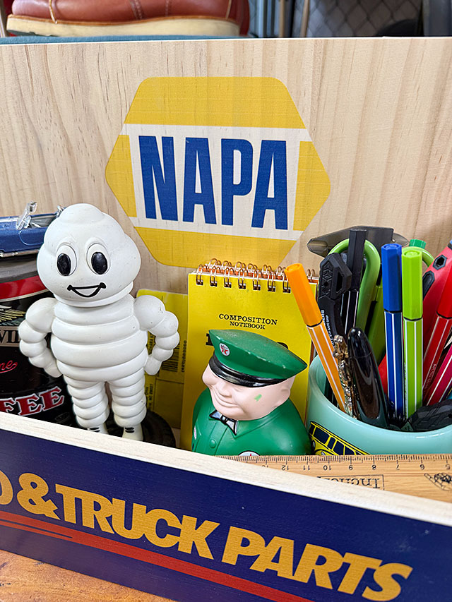 USモーター企業　ウッドシェルフ　（NAPA） ■ アメリカン雑貨 アメリカ雑貨 |  | 02