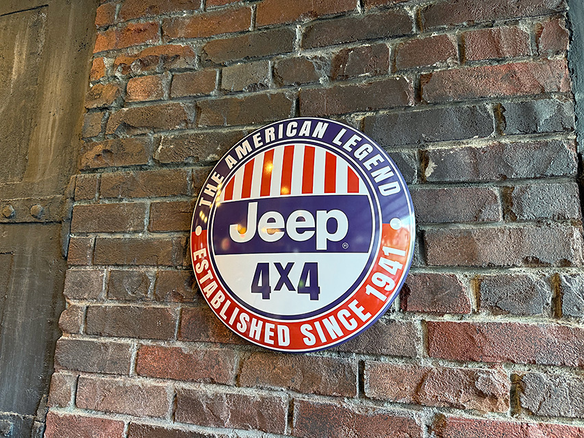 ジープ　ドームサイン　ブリキ看板 ■ アメリカン雑貨 アメリカ雑貨 |  | 04