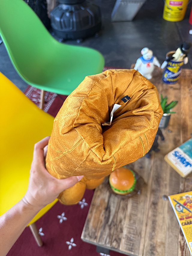 マーベル　アベンジャーズ　エンドゲーム　サノス　インフィニティガントレット　クッション ■ アメリカン雑貨 アメリカ雑貨 爆買 |  | 03