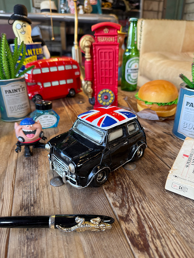 クラシックミニ　ユニオンジャック　オールディーズマネーバンク　貯金箱 ■ アメリカ雑貨 アメリカン雑貨 |  | 06