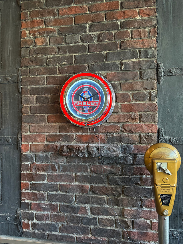 ガレージネオンクロック　（シェルビーコブラ/レッドネオン） ■ アメリカン雑貨 アメリカ雑貨 |  | 04