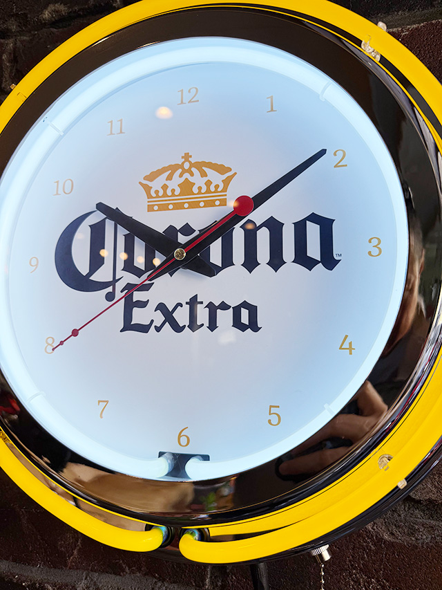 ガレージネオンクロック　（コロナ）　メキシカンビアー ■ アメリカン雑貨 アメリカ雑貨 |  | 01