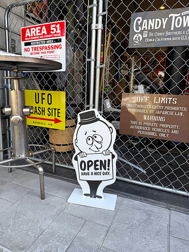 バーギー　オープン＆クローズ　スタンドサイン　2WAY　ウッドサイン　木製看板 ■ アメリカン雑貨 アメリカ雑貨 |  | 02