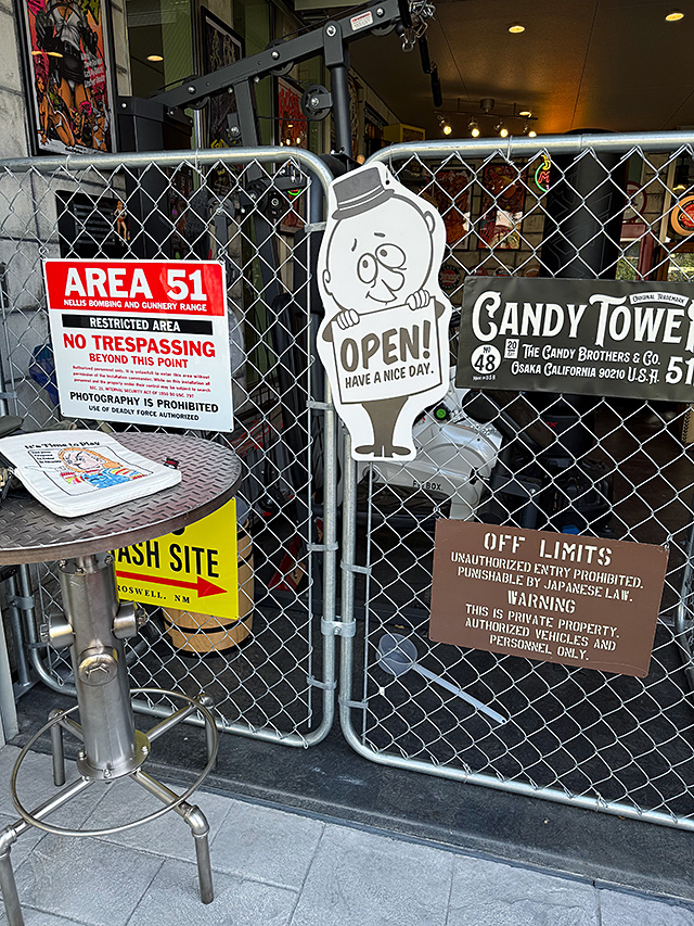 バーギー　オープン＆クローズ　スタンドサイン　2WAY　ウッドサイン　木製看板 ■ アメリカン雑貨 アメリカ雑貨 |  | 04