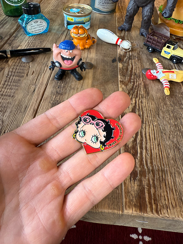 ベティ・ブープ　ピンバッジ　（ハート）　ピンズ ■ アメリカン雑貨 アメリカ雑貨 |  | 03