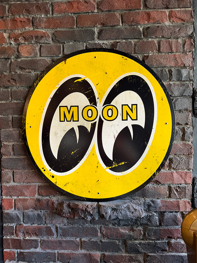 ムーンアイズ　アイボール　ヴィンテージタイプ　ヘヴィースチールサイン　大型看板　71cm ■ アメリカン雑貨 アメリカ雑貨 | 