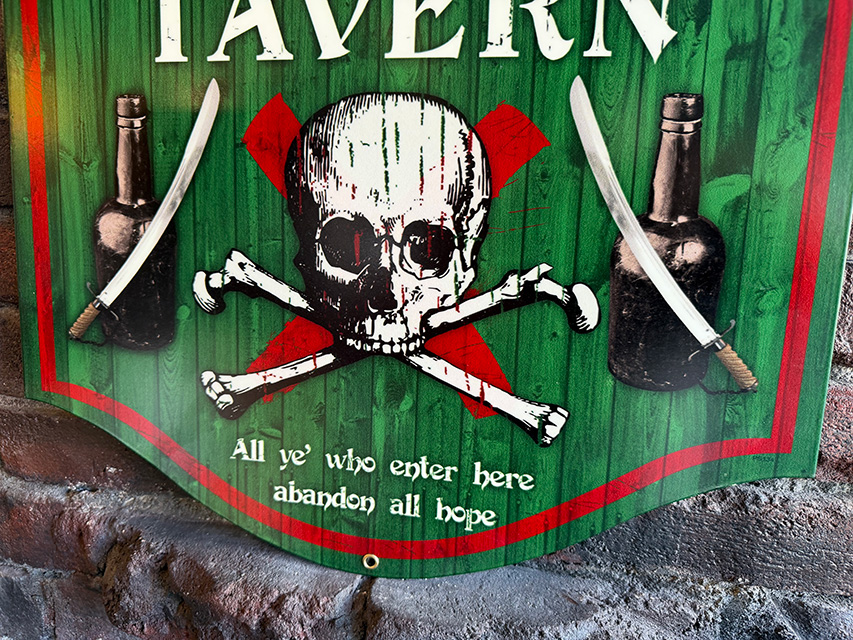 トレジャーハンターのパブサイン　宝探しと無法者の酒場　ヘヴィースチールサイン　看板 ■ アメリカン雑貨 アメリカ雑貨 |  | 02