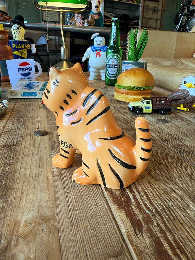 ポストジェネラル チベタン タイガーオブジェ （イエロー