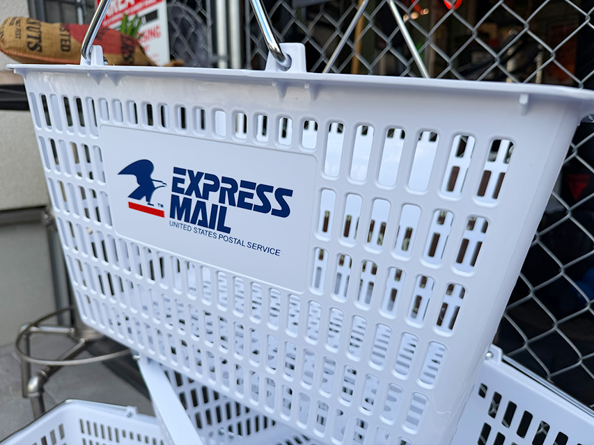 アメリカ業務用　ショッピングバスケット　（USPS/ホワイト）　単品 ■ アメリカン雑貨 アメリカ雑貨 |  | 01