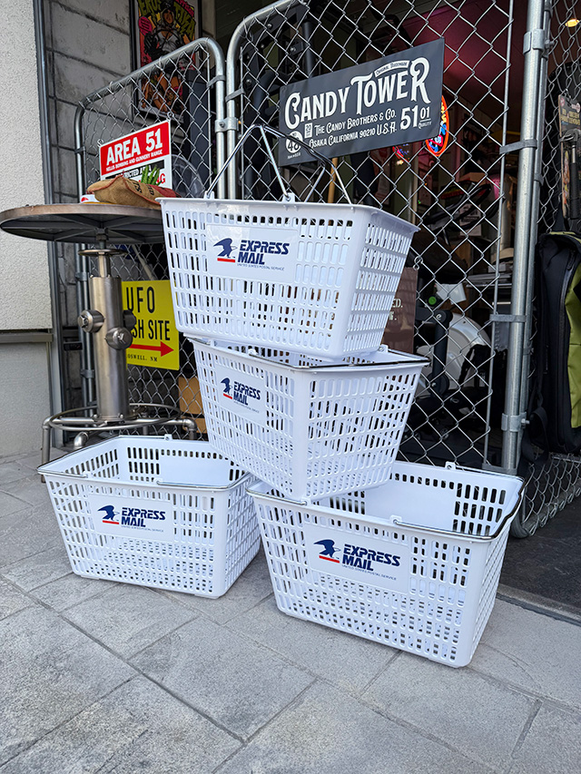 アメリカ業務用　ショッピングバスケット　（USPS/ホワイト）　単品 ■ アメリカン雑貨 アメリカ雑貨 |  | 04