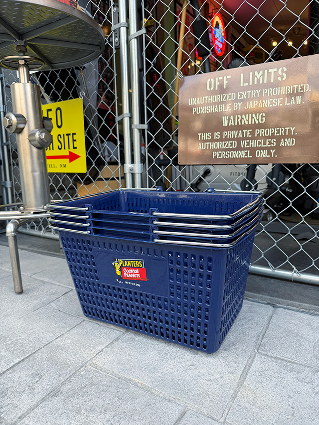 アメリカ業務用　ショッピングバスケット　（ミスターピーナッツ/ブルー）　単品 ■ アメリカン雑貨 アメリカ雑貨 |  | 05